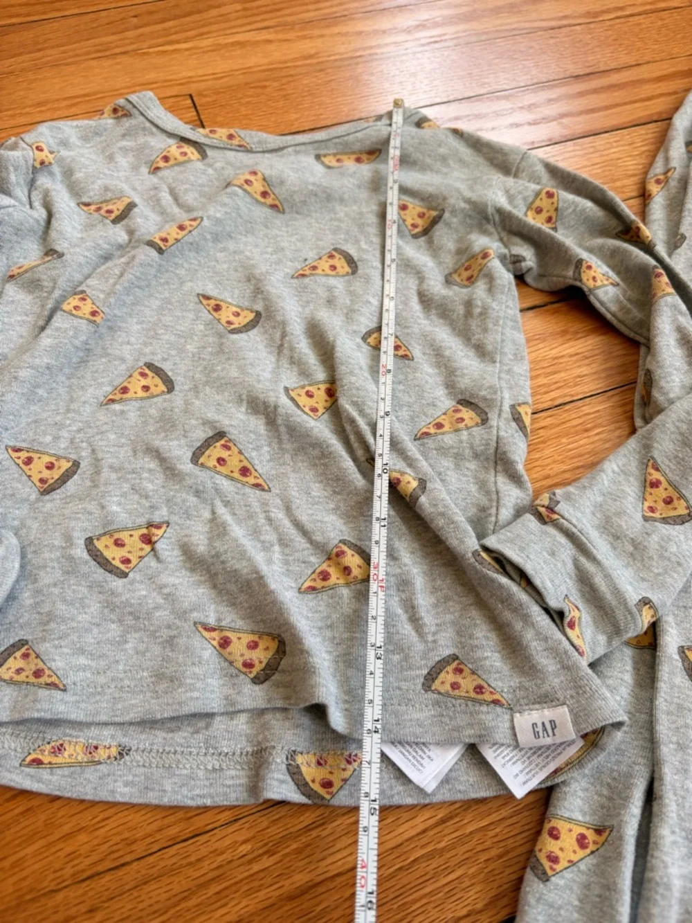 GAP Baby Gray Pizza Slice Pajama Set Size 5